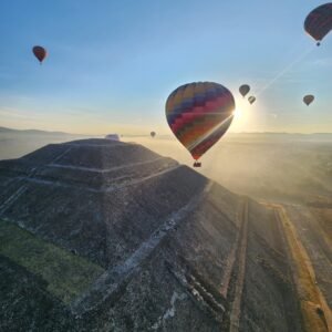 VUELO EN GLOBO Y VISITA LIBRE A TEOTIHUACÁN